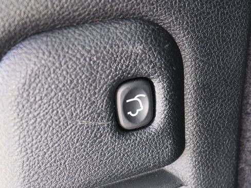 Used 2018 Dodge Durango R/T w/ Technology Group image 23