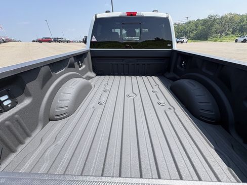 New 2026 Ford F350 Platinum AWD/4WD image 15