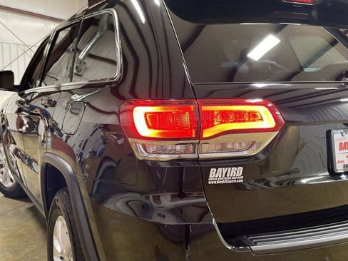 Used 2022 Jeep Grand Cherokee Laredo E image 25