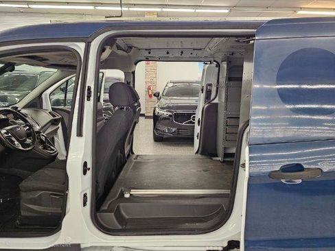 Used 2017 Ford Transit Connect XLT FWD image 27