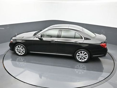 Used 2018 Mercedes-Benz E 300 4MATIC image 57