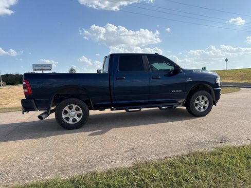 Used 2021 RAM 2500 Big Horn w/ Level B Equipment Group AWD/4WD image 11