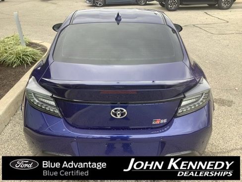 Used 2023 Toyota GR86 Premium image 4
