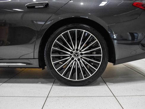 Used 2026 Mercedes-Benz E 350 4MATIC Sedan image 12