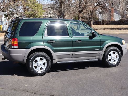 Used 2001 Ford Escape XLT image 4