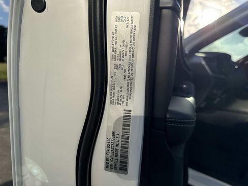 New 2025 Jeep Grand Cherokee Altitude image 49