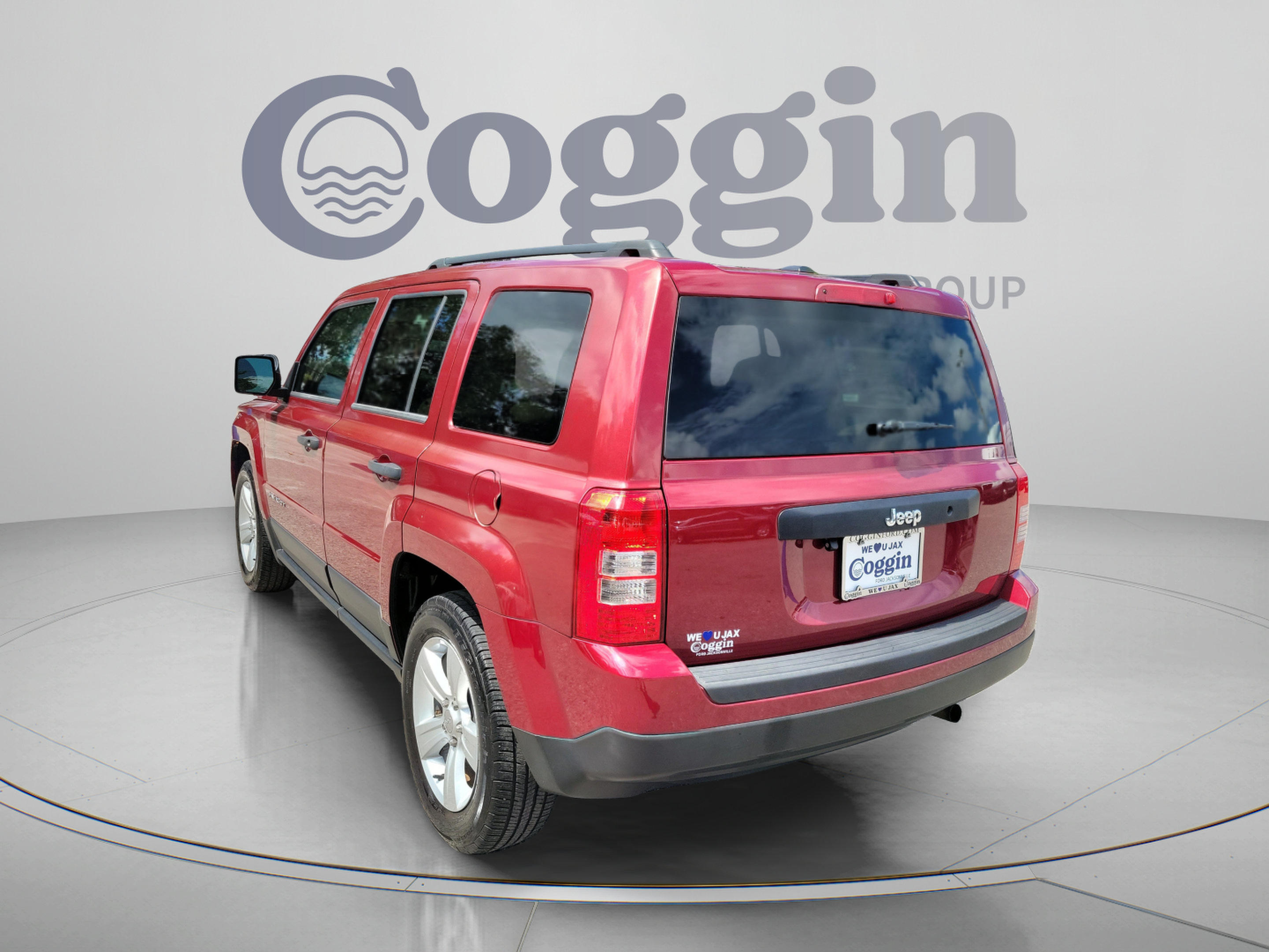 Used 2014 Jeep Patriot Sport w/ Tire & Wheel Group FWD image 2