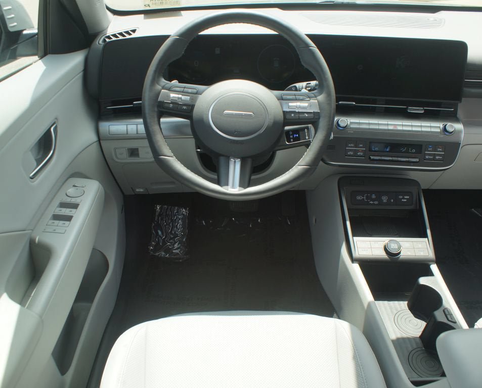 Used 2026 Hyundai Kona Limited FWD image 5