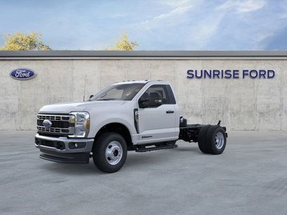 New 2026 Ford F350 4x4 Regular Cab DRW Super Duty