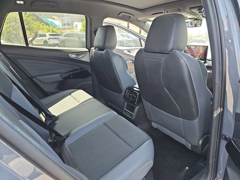 Used 2023 Volkswagen ID.4 Pro S RWD image 14