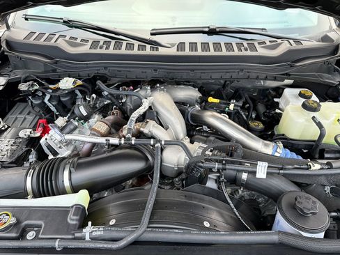 Used 2023 Ford F350 XLT image 26