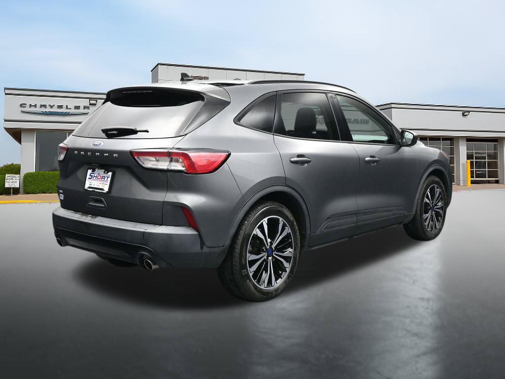 Used 2022 Ford Escape SE w/ SE Sport Appearance Package FWD image 5