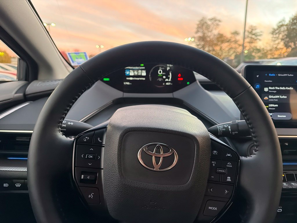 Certified 2026 Toyota Prius XLE FWD image 22