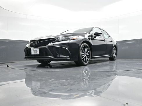 Certified 2023 Toyota Camry SE image 25