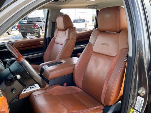Used 2014 Toyota Tundra 1794 Edition image 9