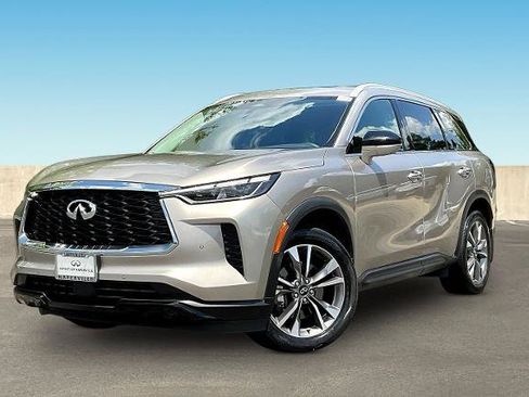 Certified 2023 INFINITI QX60 Luxe w/ Cargo Package AWD/4WD image 3