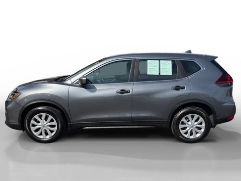 Used 2018 Nissan Rogue S FWD image 2