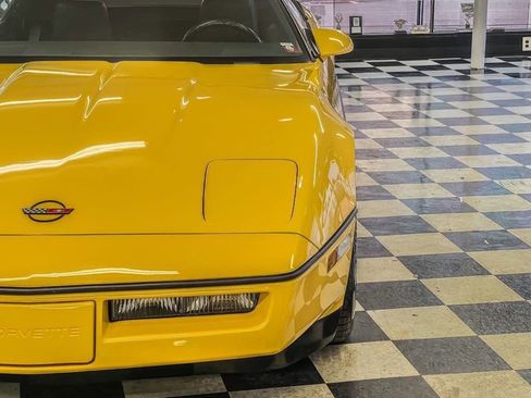 Used 1986 Chevrolet Corvette Convertible image 13