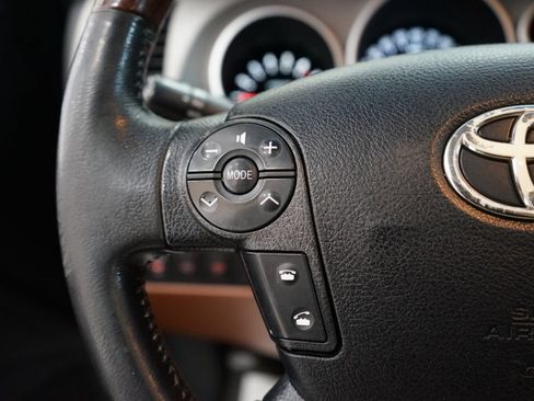 Used 2011 Toyota Sequoia Platinum AWD/4WD image 29