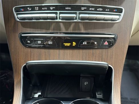 Certified 2021 Mercedes-Benz GLC 300 4MATIC image 24