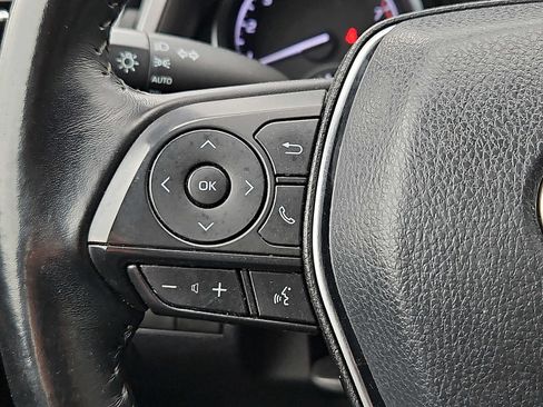 Used 2019 Toyota Camry SE FWD image 20