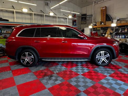 Used 2022 Mercedes-Benz GLS 450 4MATIC image 8