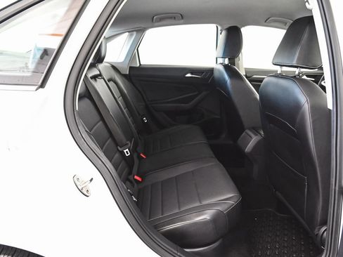 Used 2022 Volkswagen Jetta SE FWD image 17