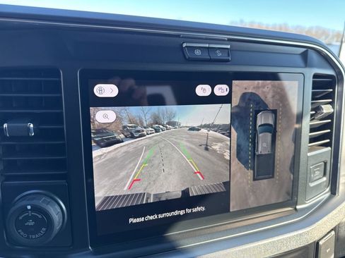 Used 2025 Ford F250 Platinum w/ FX4 Off-Road Package image 19