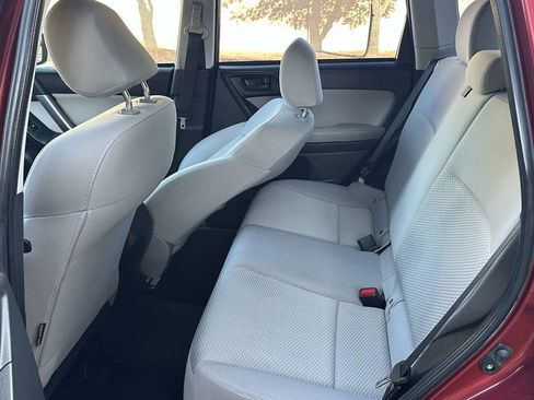 Used 2016 Subaru Forester 2.5i w/ Alloy Wheel Package image 14