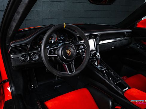 Used 2016 Porsche 911 GT3 RS image 25