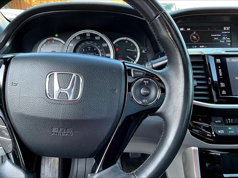 Used 2016 Honda Accord EX-L image 12