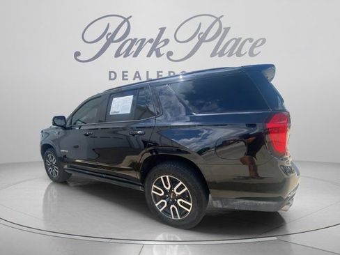Used 2023 GMC Yukon AT4 w/ AT4 Premium Plus Package AWD/4WD image 3