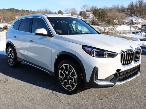 New 2026 BMW X1 xDrive28i AWD/4WD image 2