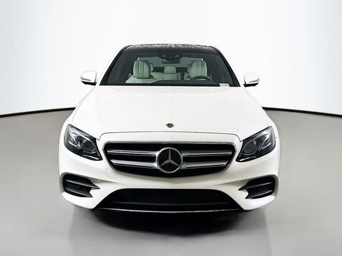 Certified 2019 Mercedes-Benz E 300 4MATIC image 2