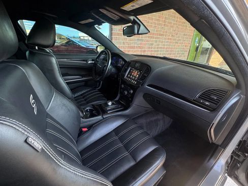 Used 2018 Chrysler 300 S image 16