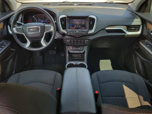 Used 2020 GMC Terrain SLE image 9