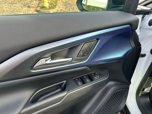 New 2026 Chevrolet Equinox EV LT w/ Convenience Package II image 18