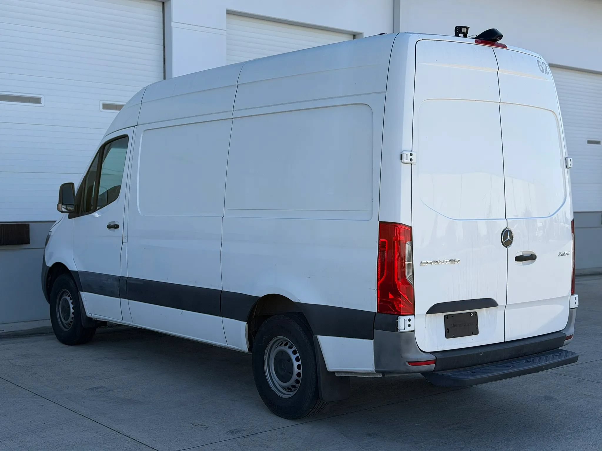 Used 2021 Mercedes-Benz Sprinter 2500 image 3