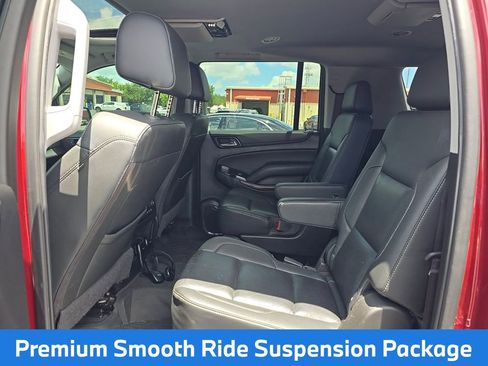 Used 2020 GMC Yukon XL SLT w/ Premium Edition RWD image 9