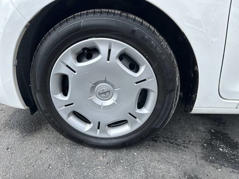 Used 2008 Scion xB Base 4dr Wagon 5M image 3