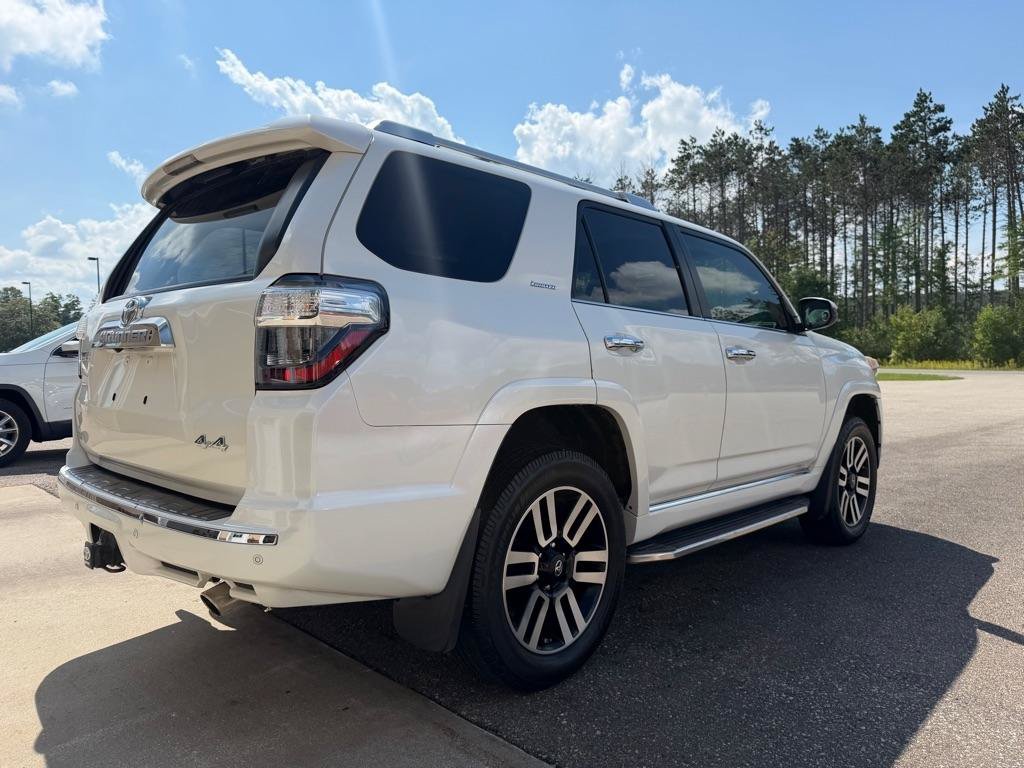 Used 2016 Toyota 4Runner Limited AWD/4WD image 4