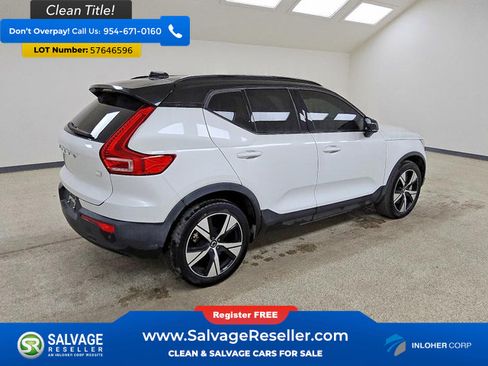 Used 2021 Volvo XC40 P8 Recharge w/ Climate Package AWD/4WD image 4