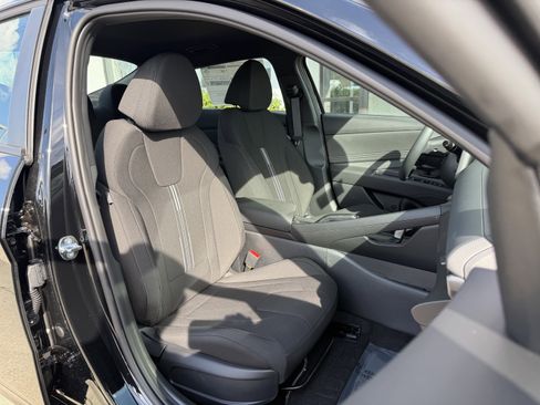 New 2026 Hyundai Elantra Sport FWD image 16