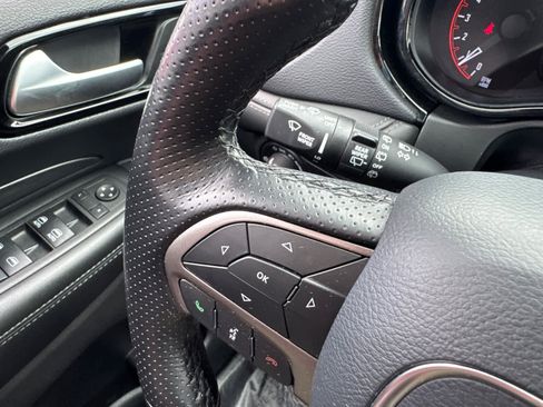 Used 2024 Dodge Durango SXT w/ SXT Blacktop Group AWD/4WD image 20