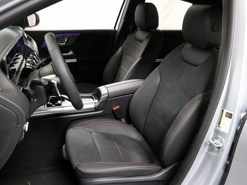 Certified 2025 Mercedes-Benz GLA 250 4MATIC image 10