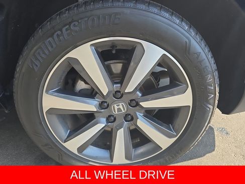 Used 2024 Honda Pilot Touring image 34