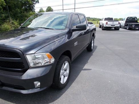 Used 2014 RAM 1500 Express image 8