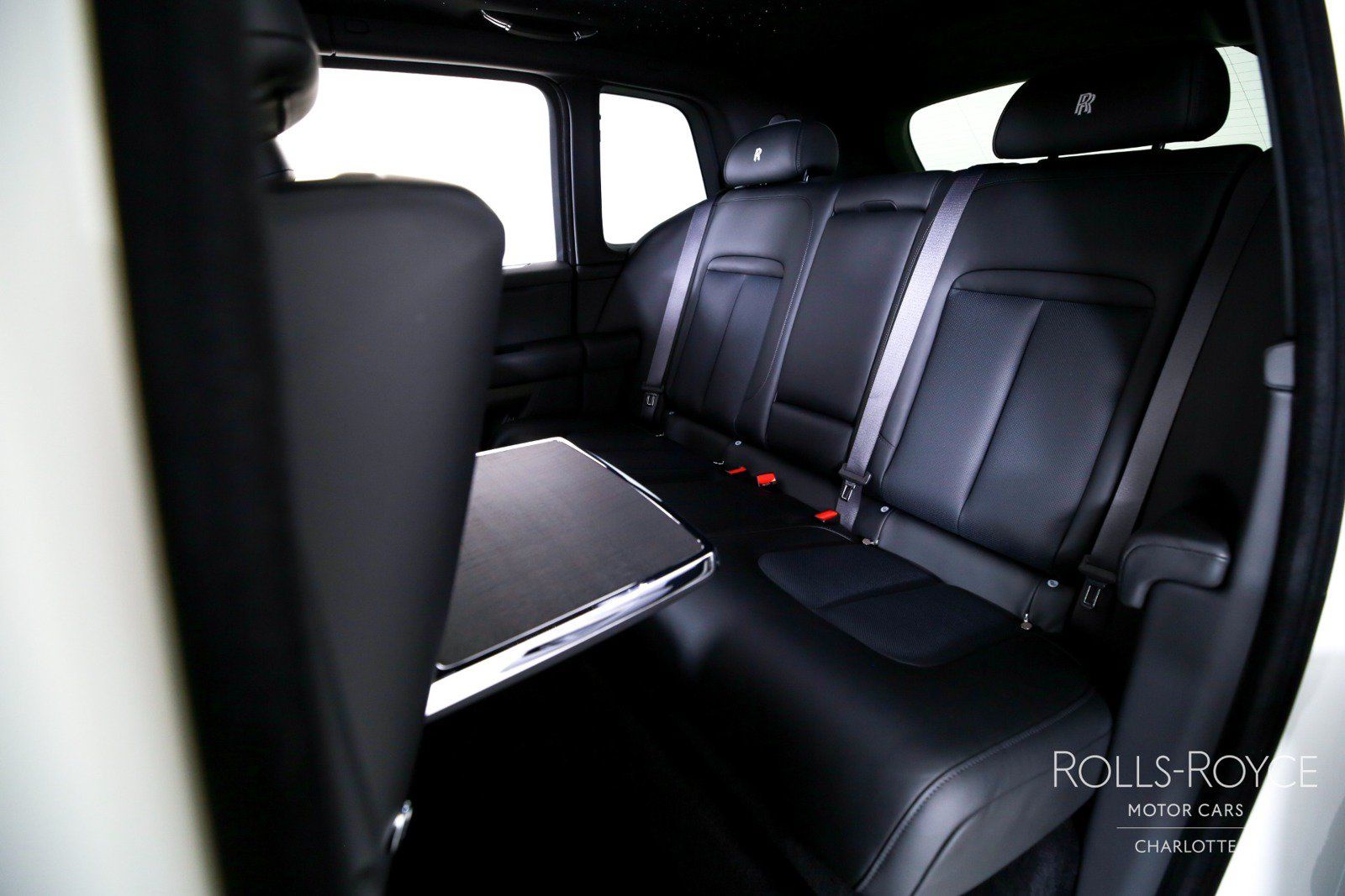 Used 2026 Rolls-Royce Cullinan AWD/4WD image 19