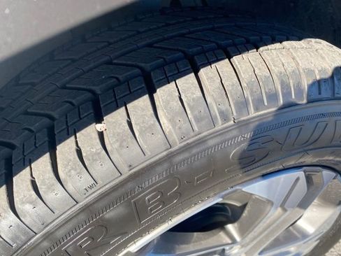 Used 2023 Hyundai Santa Fe SEL image 24