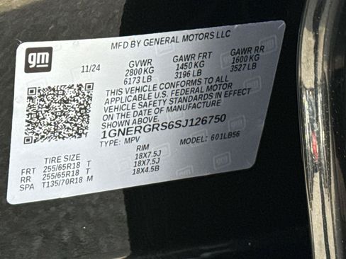 Used 2025 Chevrolet Traverse LT FWD image 31